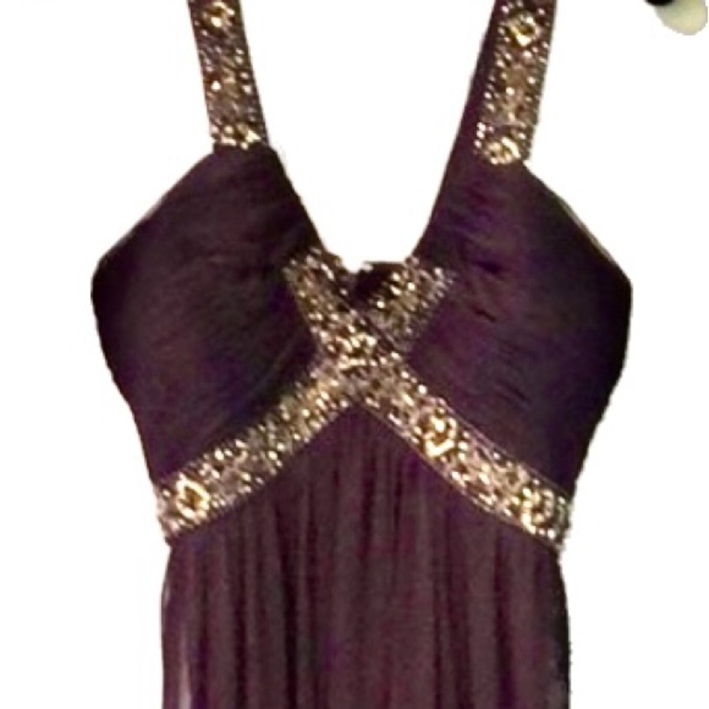 Prom! Wedding! Any special event! !Stunning deep purple evening dress size 4